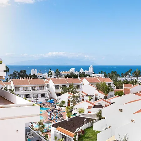 Cerca Playa San Eugenio * Адехе